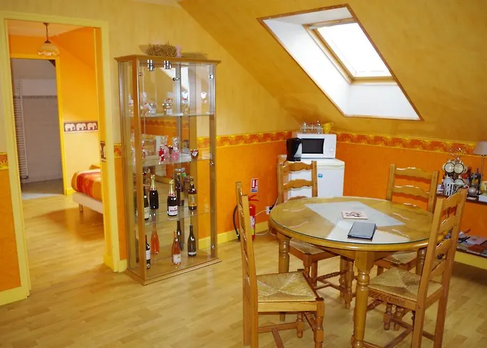 Nocleg ze śniadaniem Family Delcour *